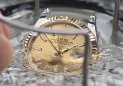 厦门劳力士售后官方维修中心-进水进灰