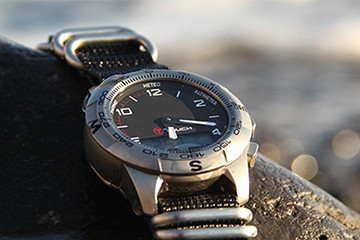 厦门劳力士到晚上就不走了